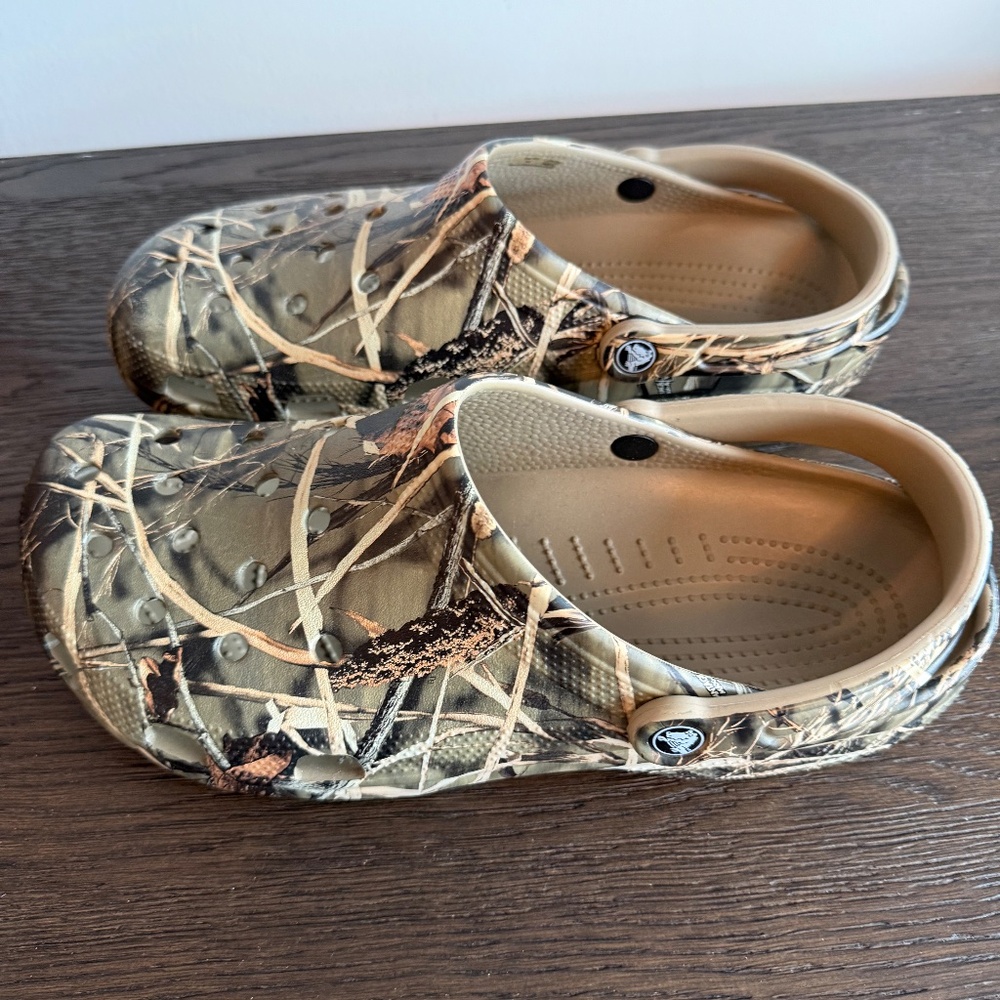 Camo Crocs - Picture 2 of 3